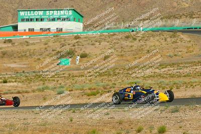 media/Jun-01-2025-CalClub SCCA (Sun) [[eae223c5dd]]/Group 3/Qualifying/